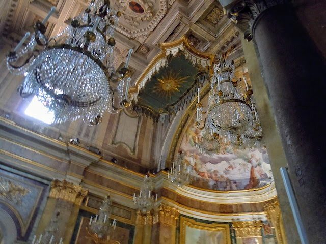Lampadari Basilica Santi Giovanni e Paolo