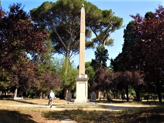 Celio villa Celimontana l'Obelisco Matteiano con il nome di Ramsete II