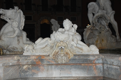 fontane di Roma piazza Navona Nettuno bocca del Satiro