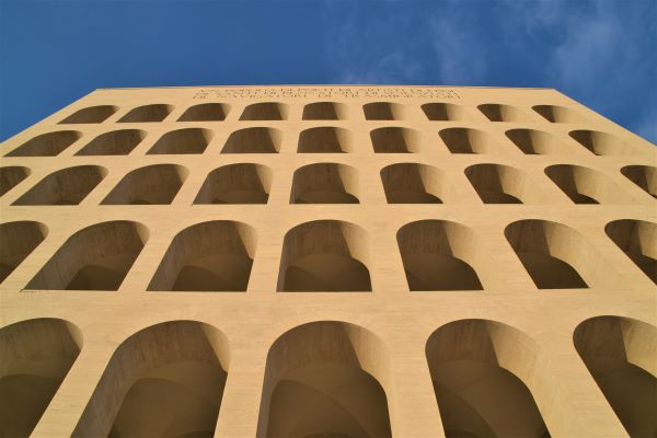 Quartiere EUR, particolare archi del Palazzo della Civiltà italiana