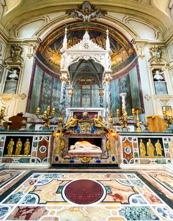 Trastevere medievale, altare maggiore di Santa Cecilia.