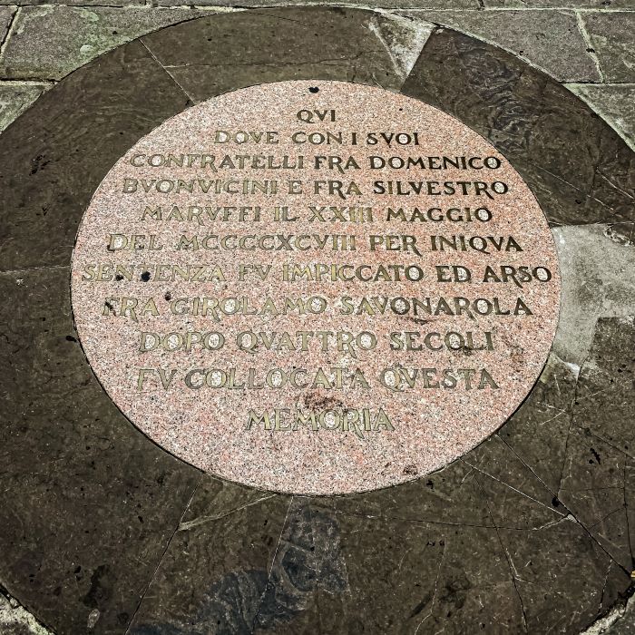 Firenze lapide commemorativa di Savonarola