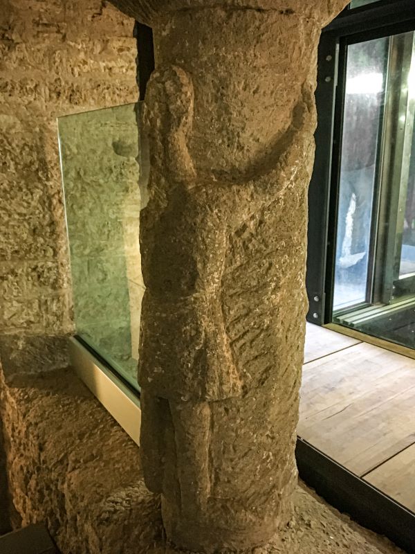 Bassano in Teverina figura antropomorfa nella Torre Celata