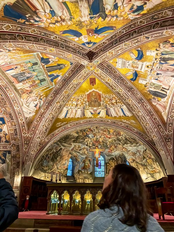 Assisi affresco delle Allegorie francescane nel presbiterio della Basilica Inferiore