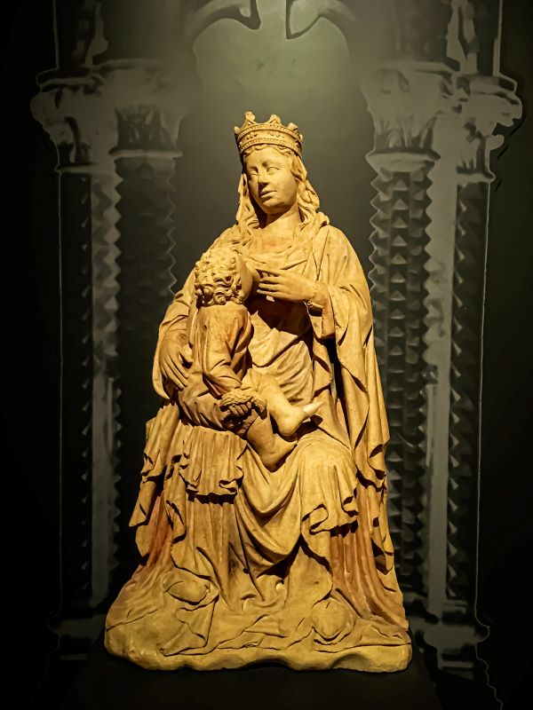 Assisi la Madonna del Latte nel museo della Basilica di santa Maria degli Angeli