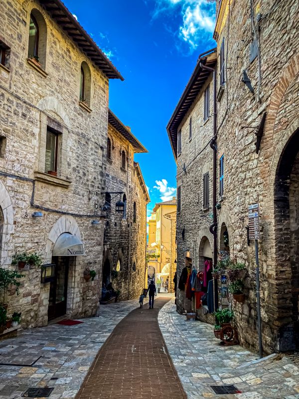 Assisi uno dei vicoli del centro storico